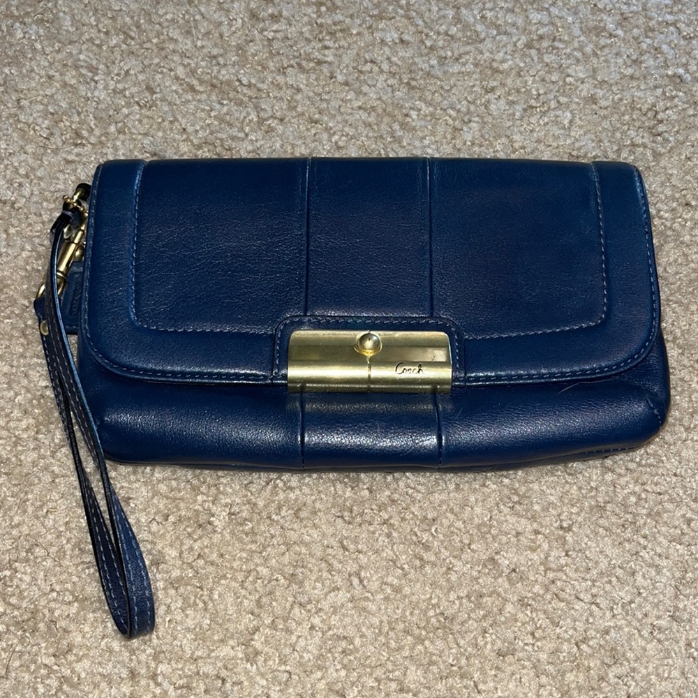 Navy Coach Like New Clutch